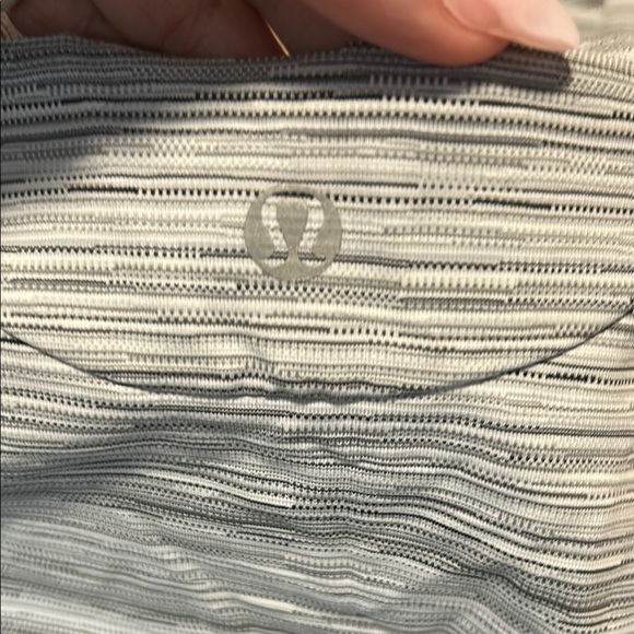 Lululemon Athletica Gray and White Fitted Tank Top - Picture 3 of 3